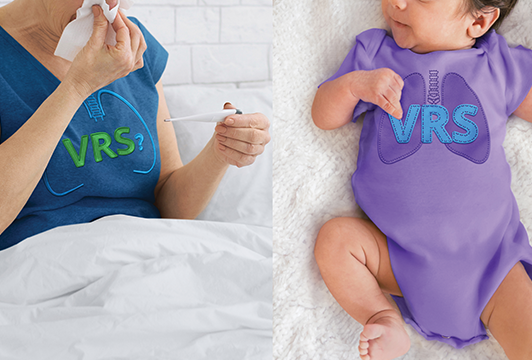 Tee-shirt avec l’inscription « VRS? » porté par un adulte Tee-shirt avec l’inscription « VRS » porté par un nourrisson